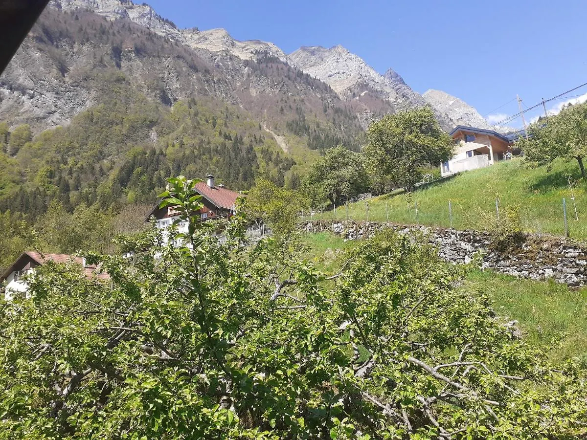 Gite Dans Hameau Ugine 0*,  France