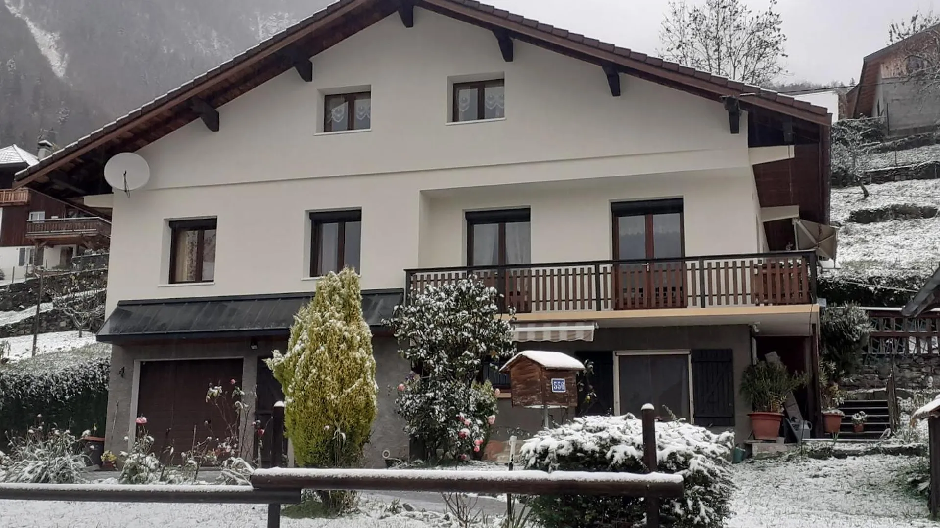 Gite Dans Hameau contacts